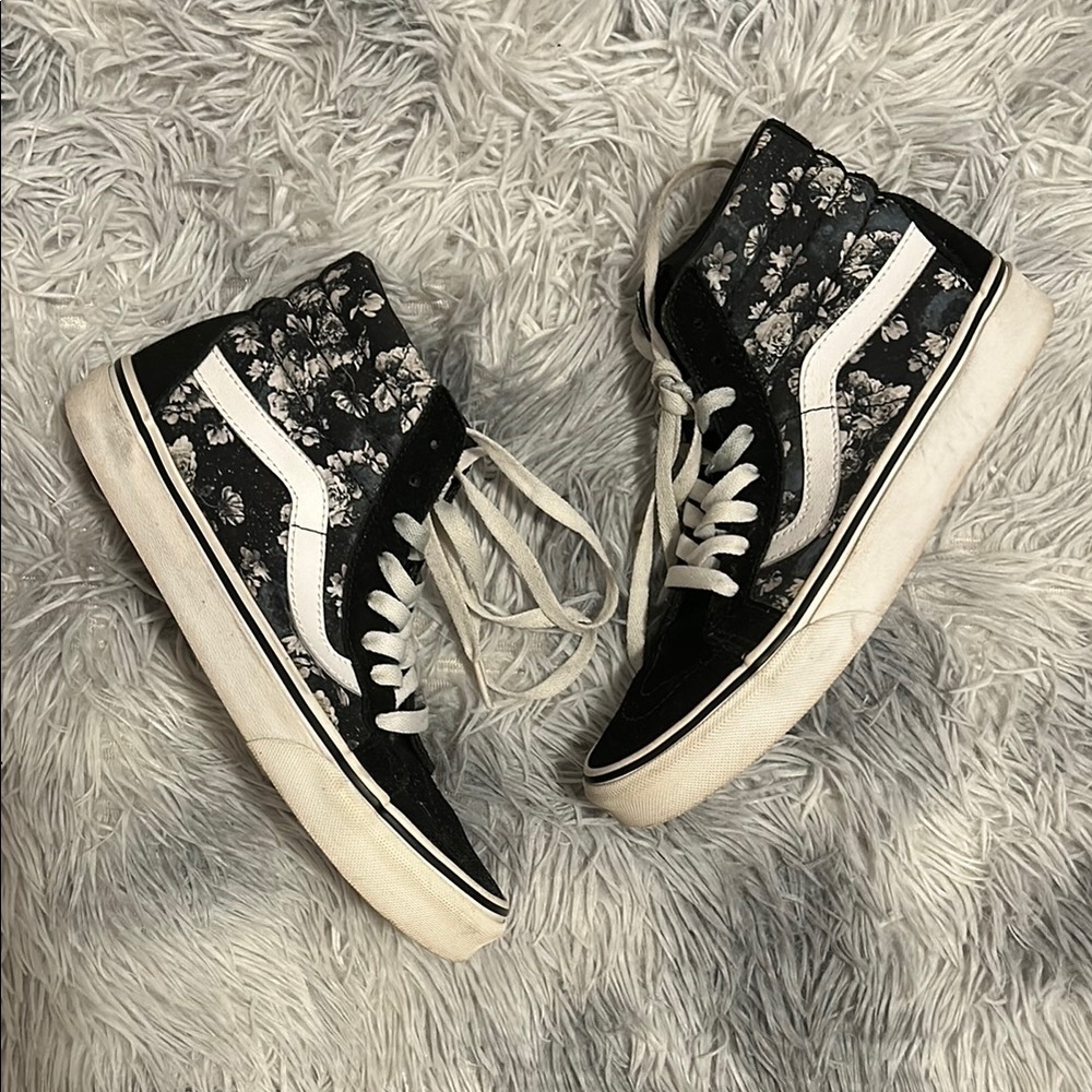 Vans Women's Black Floral High-Top Sneakers